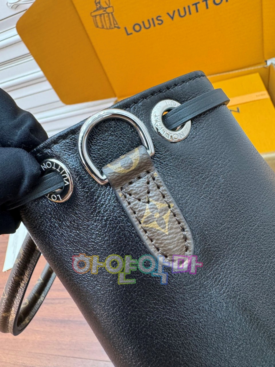 하얀악마 루이 몽수리 (8).jpg