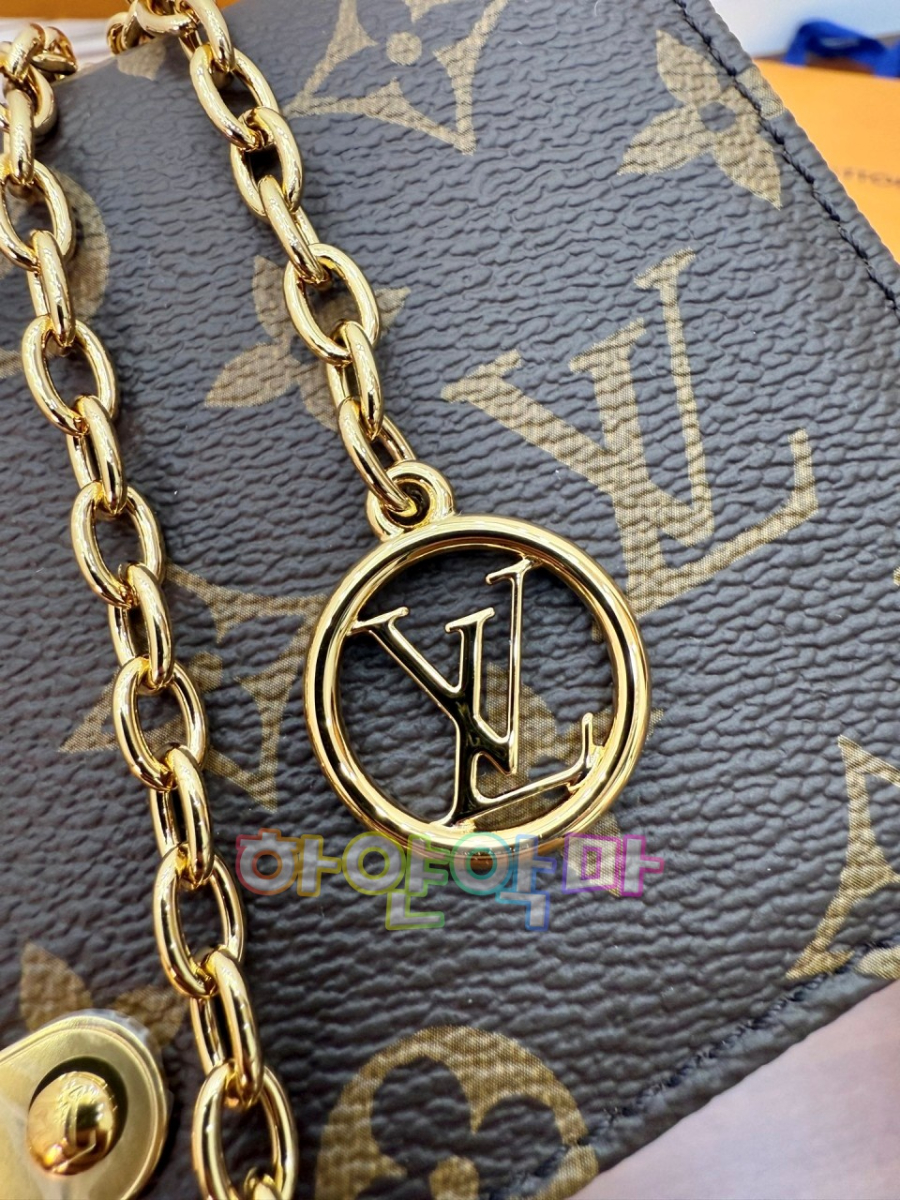 하얀악마 루이 체인백 (13).jpg