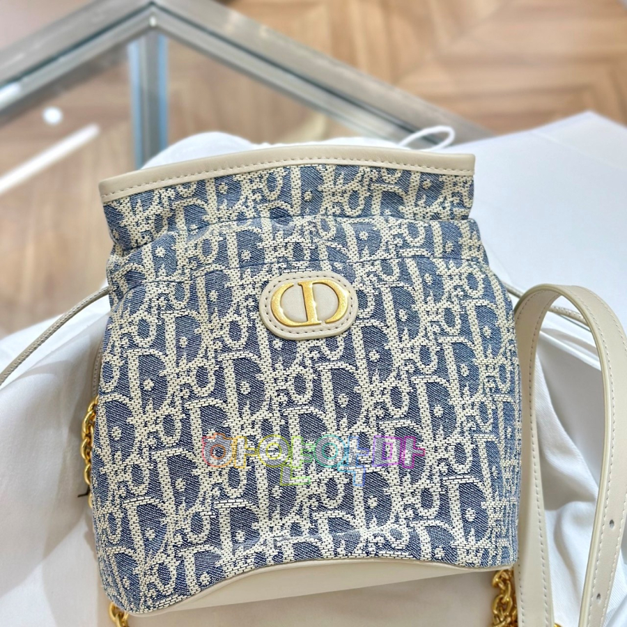 하얀악마 디올 몽테인 버킷 (2).jpg