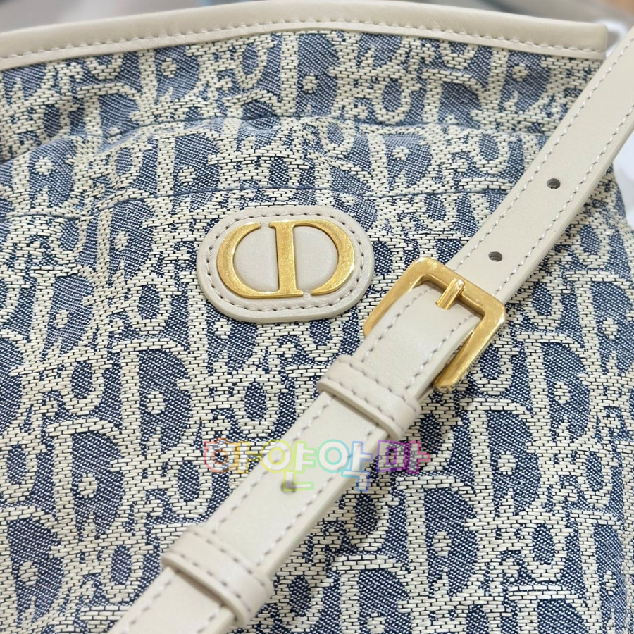 하얀악마 디올 몽테인 버킷 (8).jpg