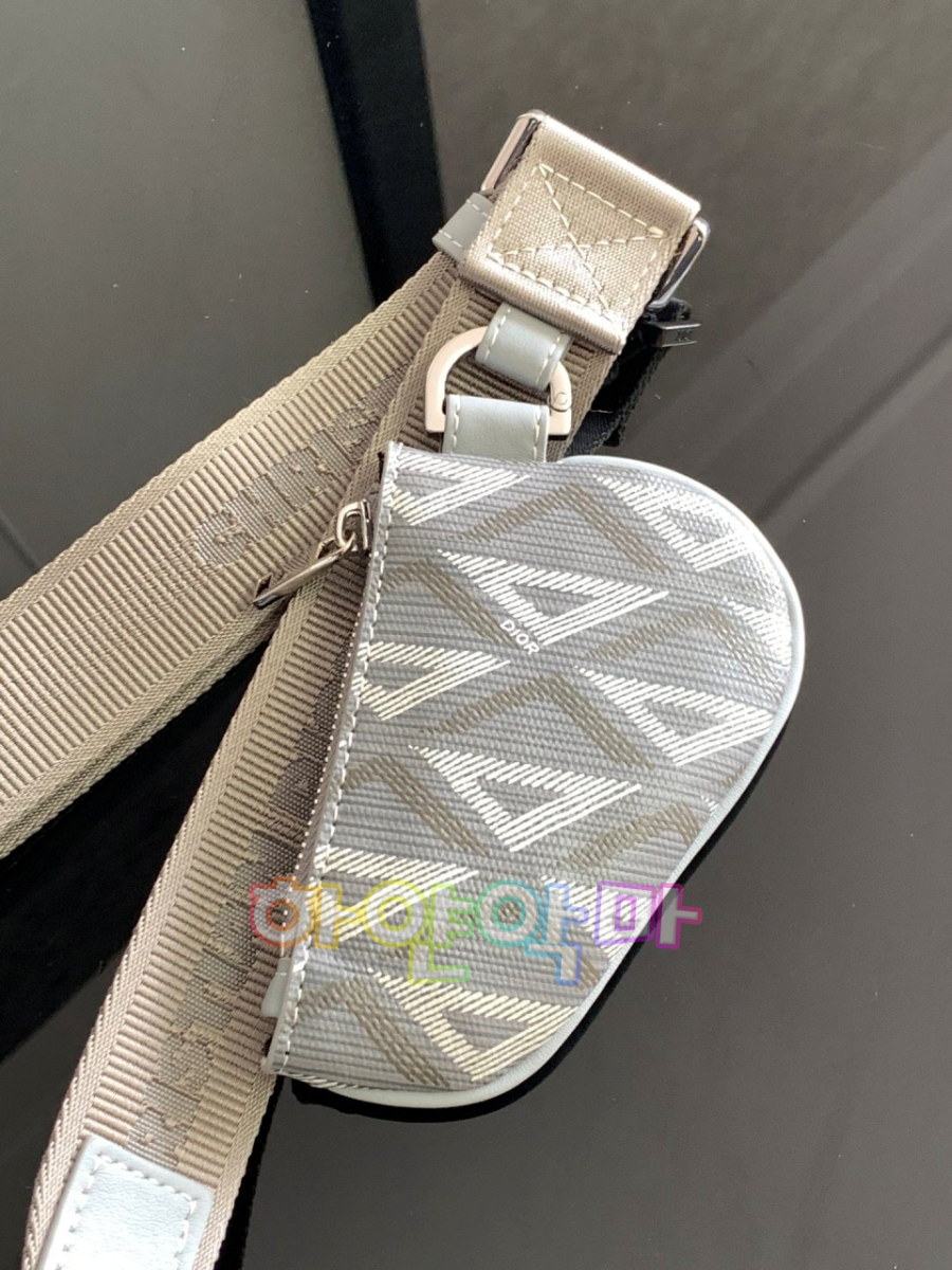 하얀악마 디올 새들 크로스백 (7).jpg