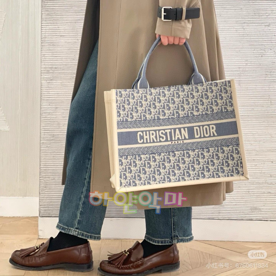 하얀악마 디올 북토트 (2).jpg