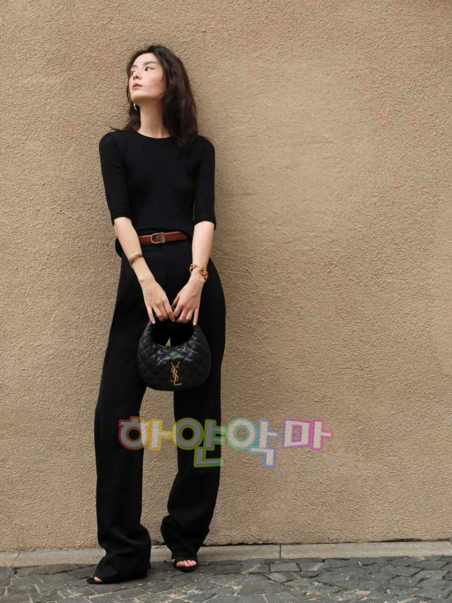 하얀악마 생로랑 이카리노 (1).jpg