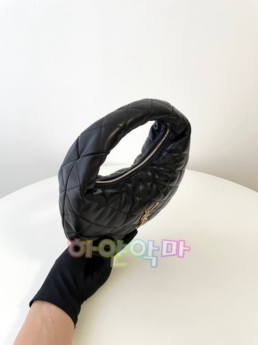 하얀악마 생로랑 이카리노 (9).jpg