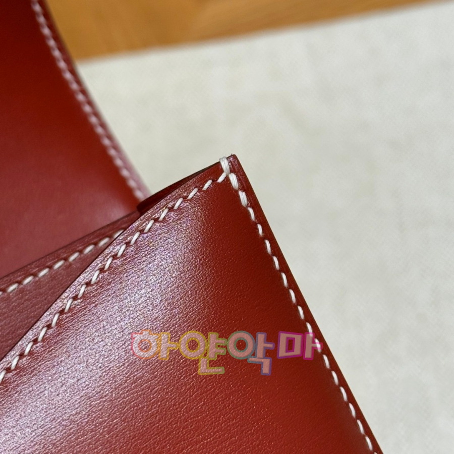 하얀악마 에르 콘스탄스 (18).jpg