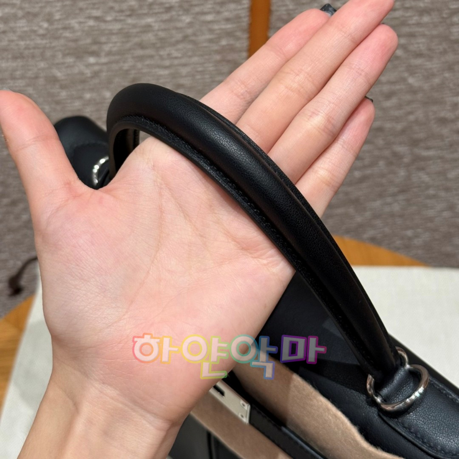 하얀악마 에르 라키스 (8).jpg