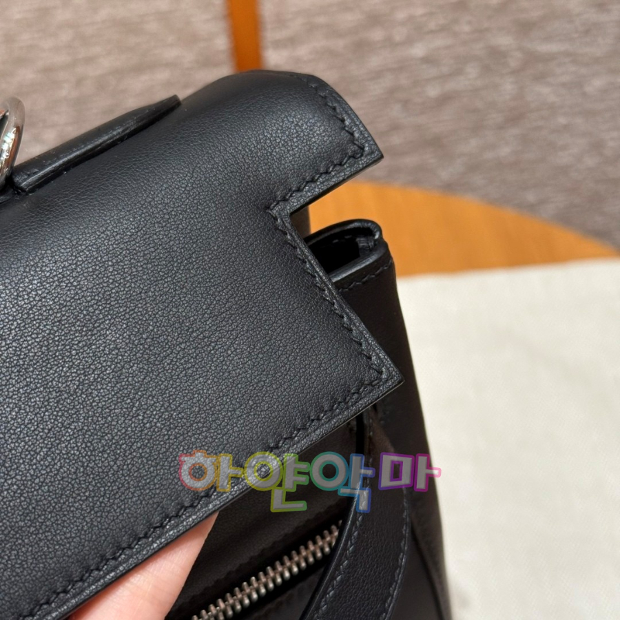 하얀악마 에르 라키스 (15).jpg