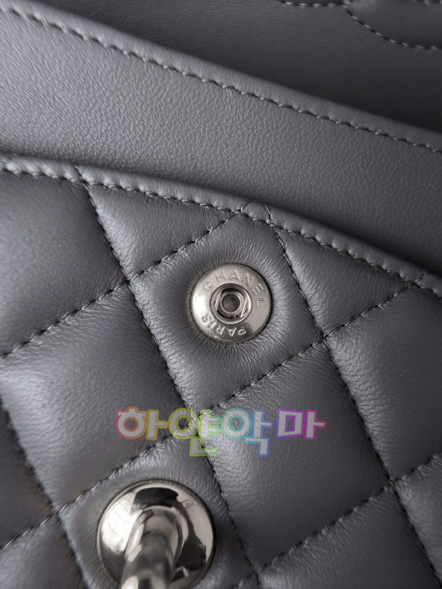 하얀악마 샤넬 플랩백 (13).jpg