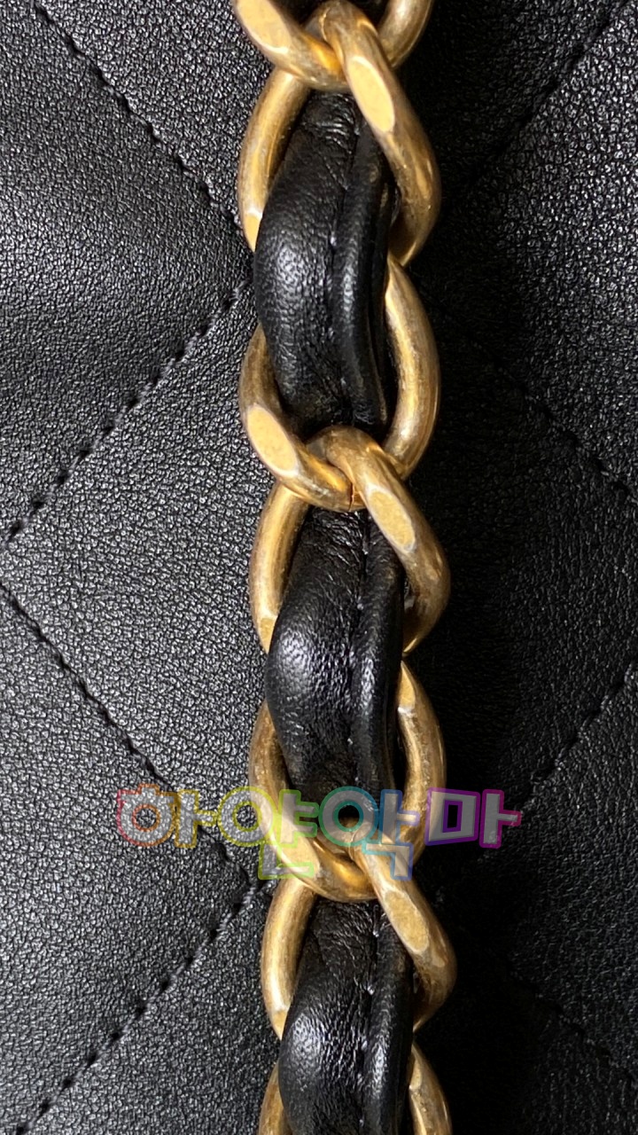 하얀악마 샤넬 가방 (13).jpg