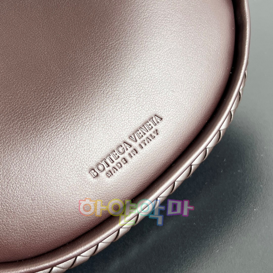 하얀악마 보테가 훌라우프 (7).jpg