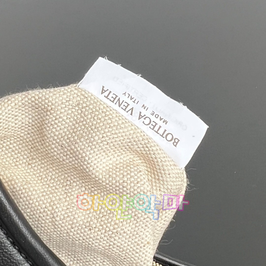 하얀악마 보테가 제멜리 (10).jpg