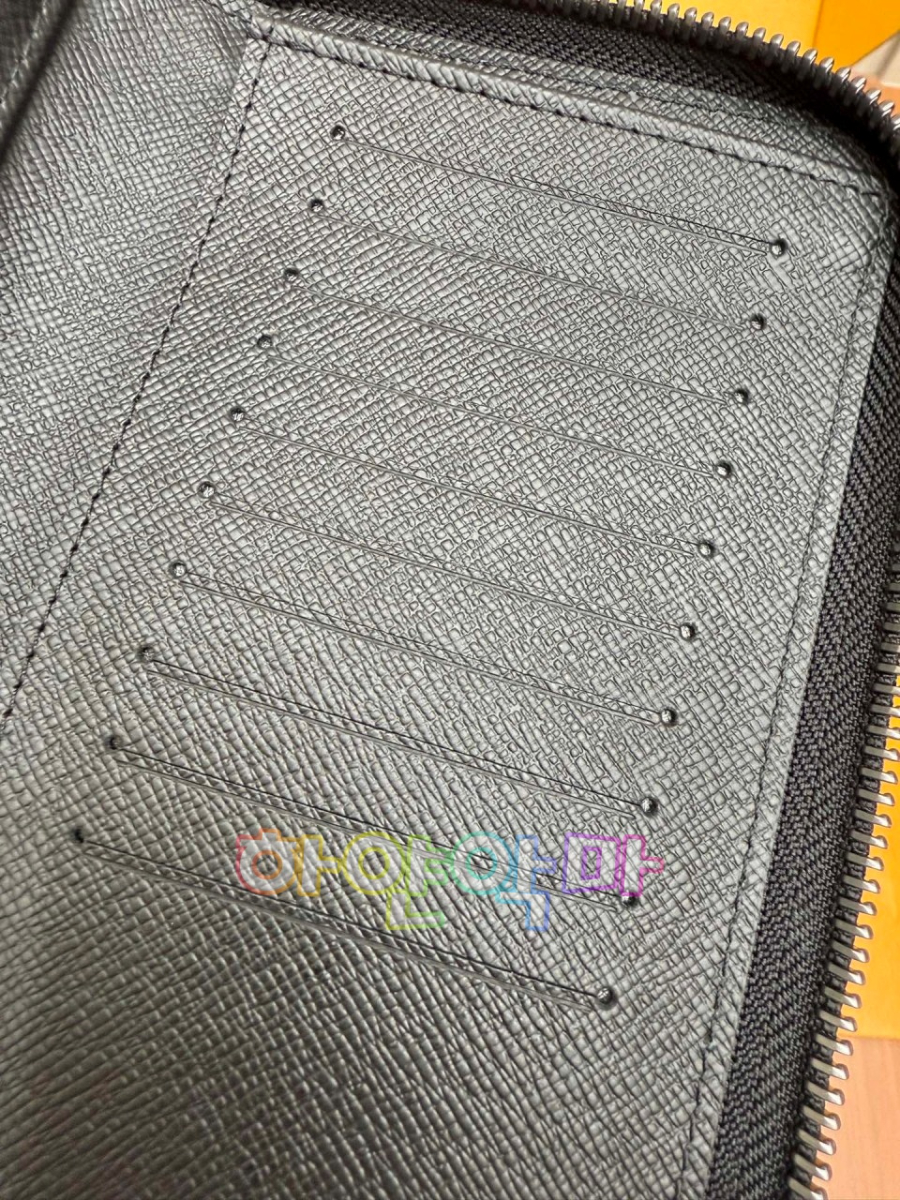 하얀악마 루이 지갑 (7).jpg