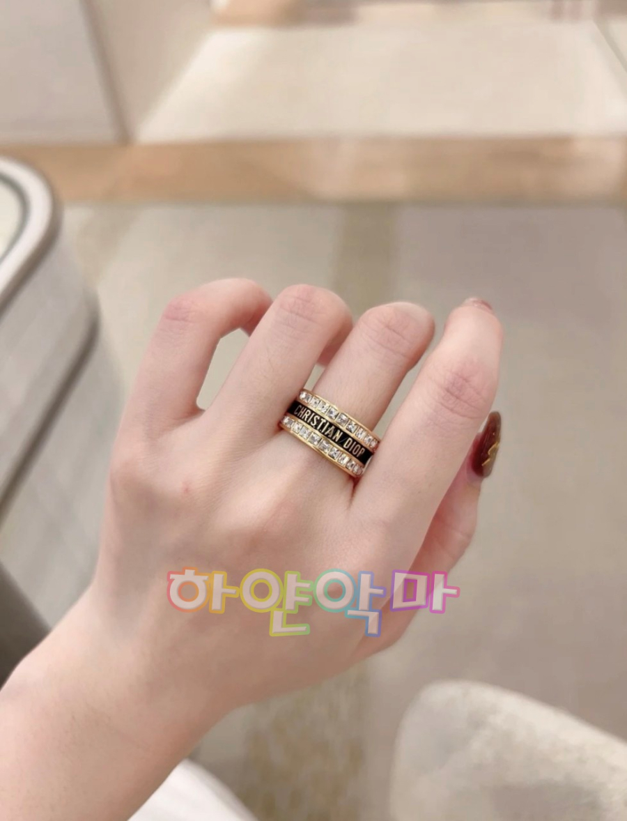 하얀악마 디올 반지 (2).jpg