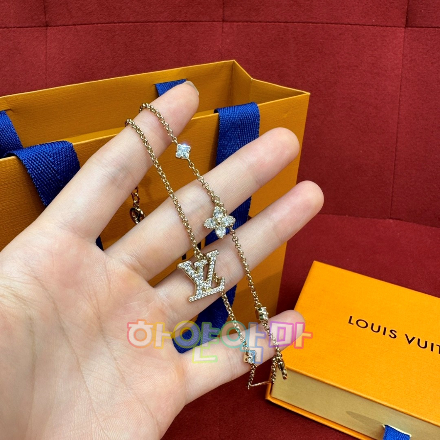 하얀악마 루이 팔찌 (4).jpg