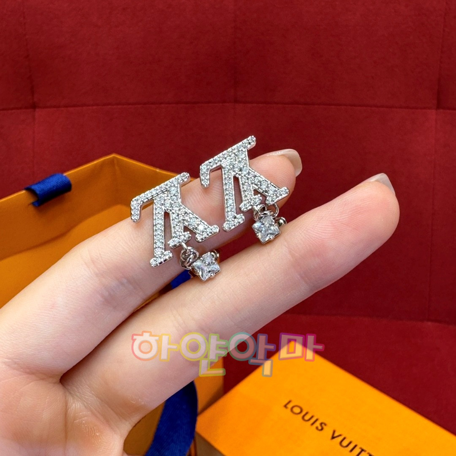 하얀악마 루이 귀걸이 (8).jpg