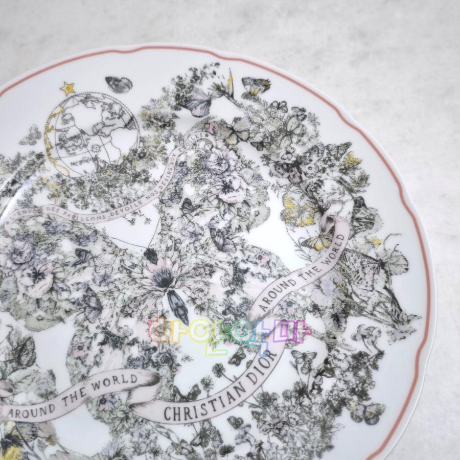 하얀악마 디올 접시 (9).jpg