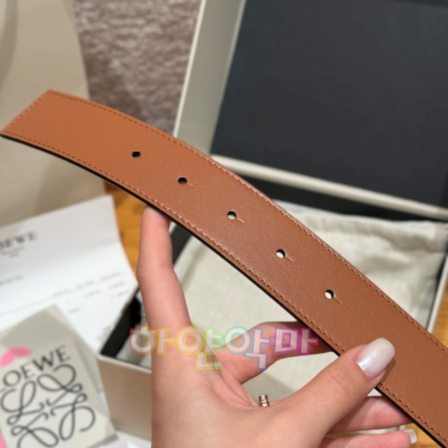 하얀악마 로에베 벨트 (12).jpg