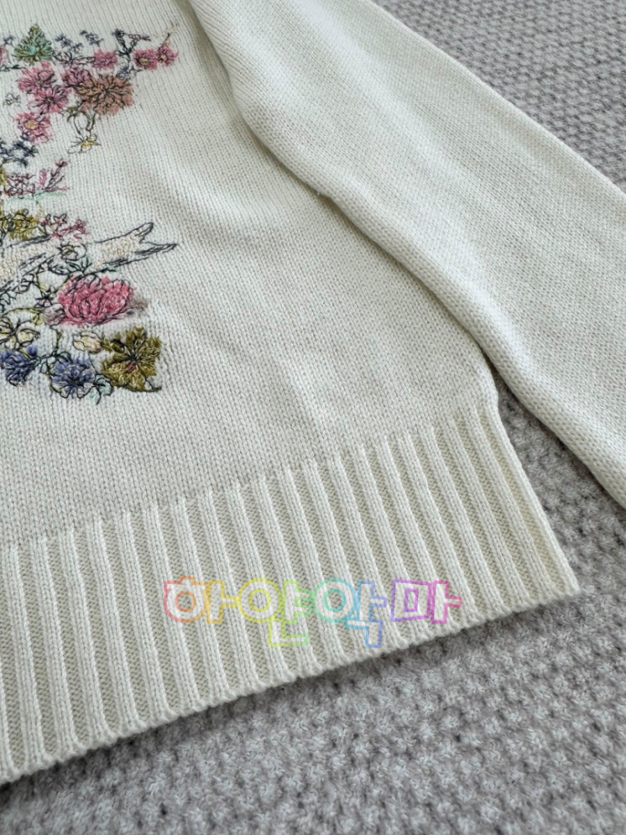 하얀악마 디올 니트 (10).jpg