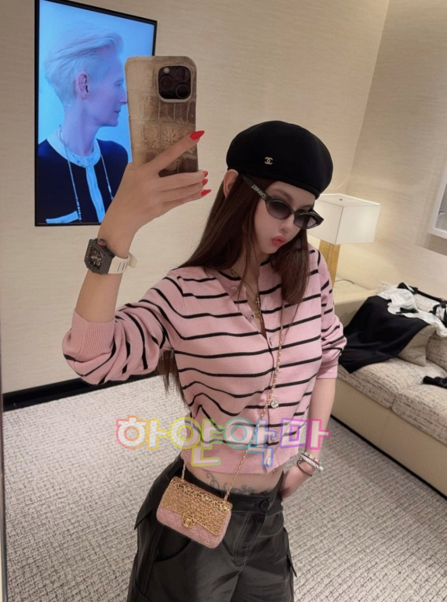 하얀악마 샤넬 가디건 (1).jpg