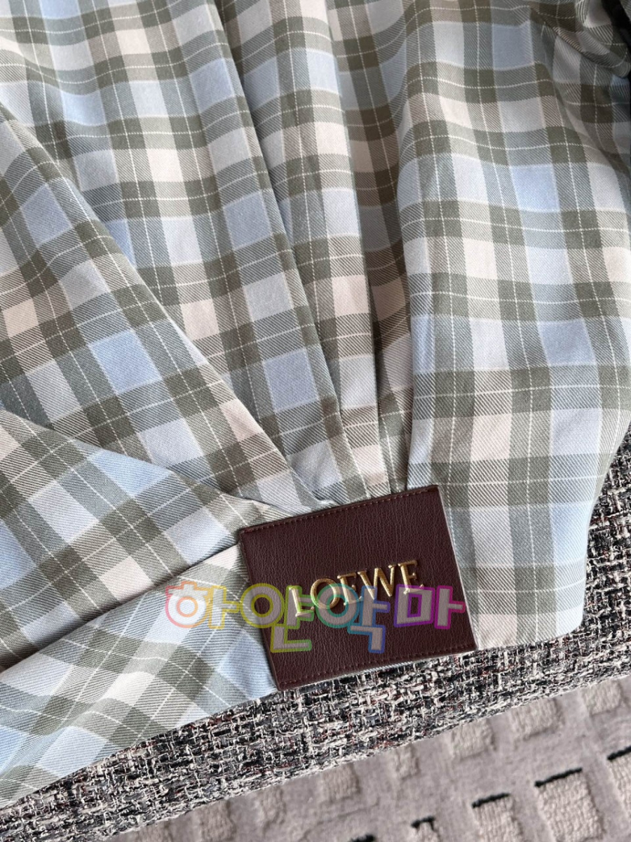 하얀악마 로에베 점퍼 (18).jpg