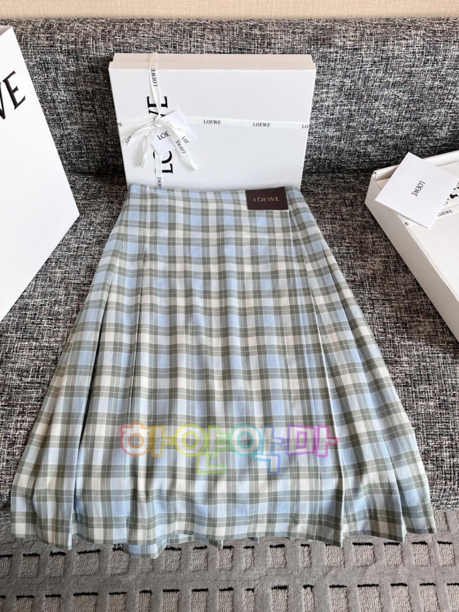 하얀악마 로에베 치마 (13).jpg