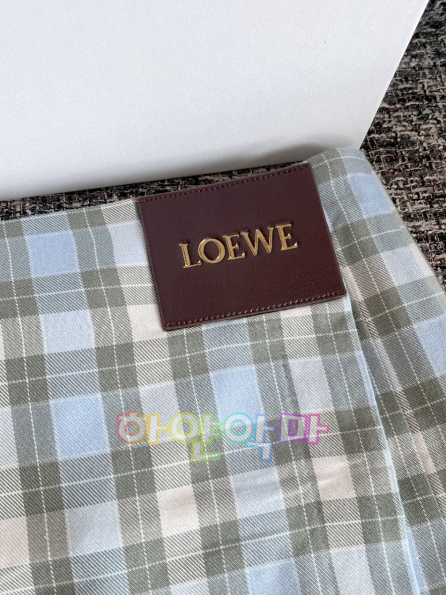 하얀악마 로에베 치마 (15).jpg