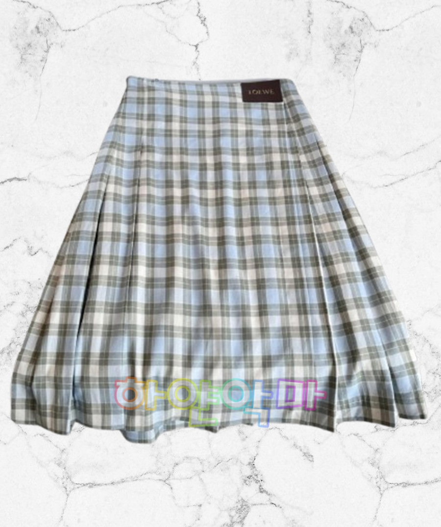 하얀악마 로에베 치마 (21).JPG