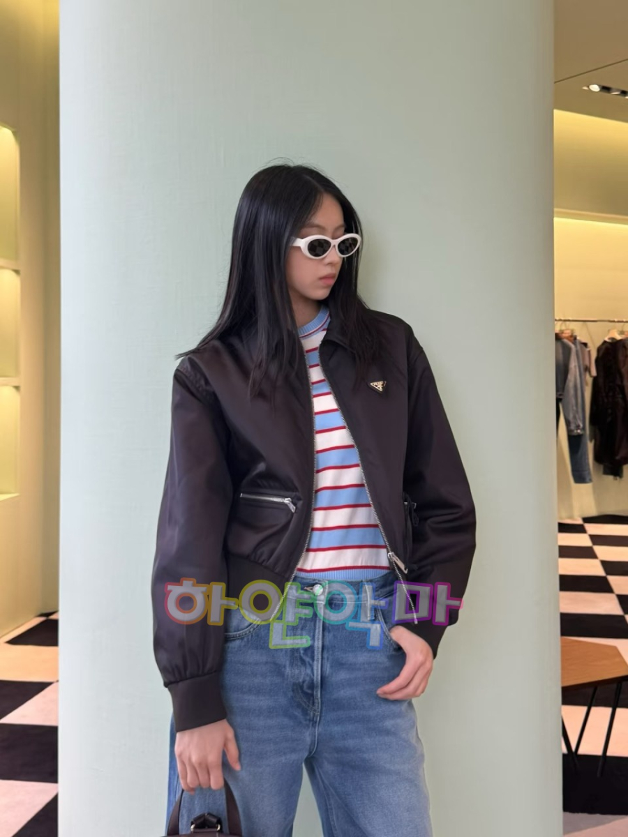 하얀악마 프라다 자켓 (2).jpg