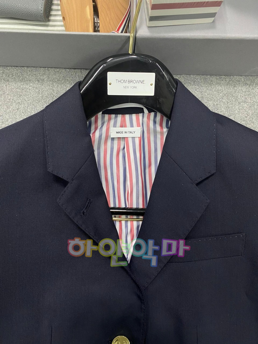 하얀악마 톰브라운 자켓 (12).jpg