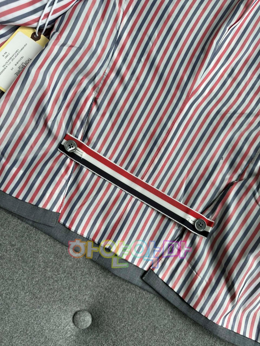 하얀악마 톰브라운 자켓 (8).jpg