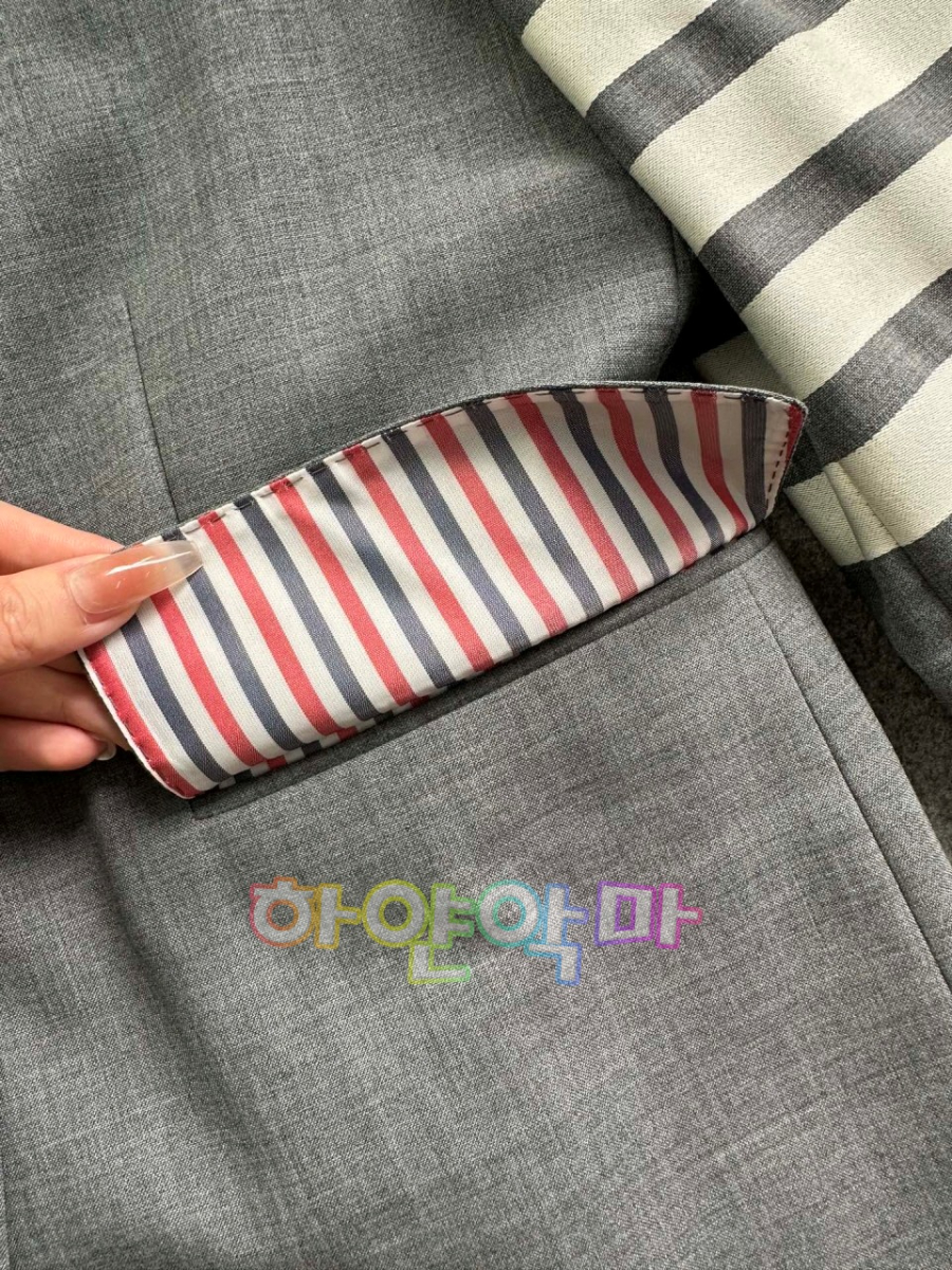 하얀악마 톰브라운 자켓 (19).jpg