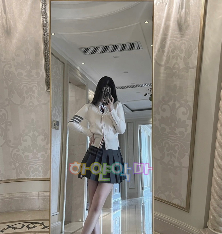 하얀악마 톰브라운 가디건 (1).jpg