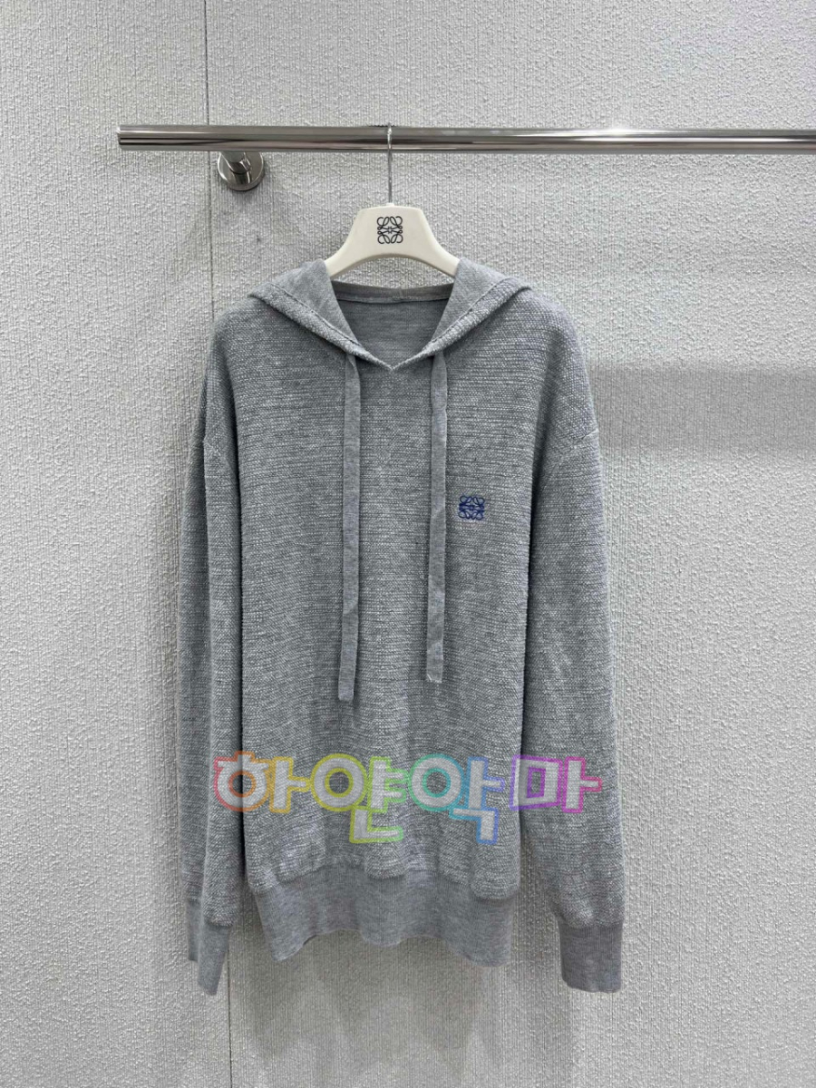 하얀악마 로에베 니트 (4).jpg