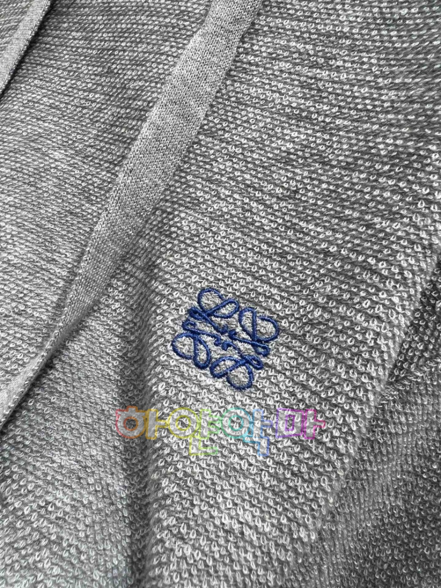 하얀악마 로에베 니트 (9).jpg