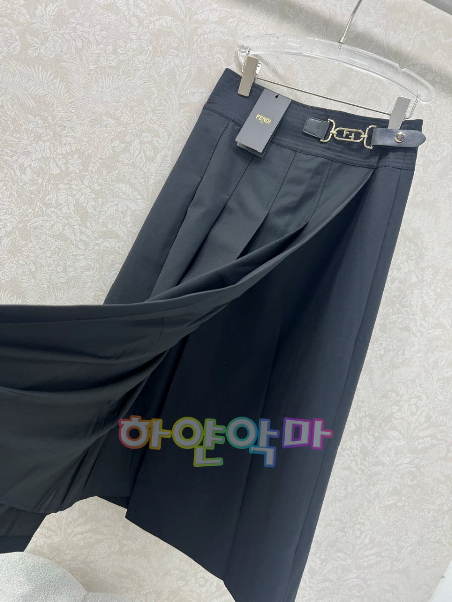 하얀악마 펜디 치마 (12).jpg