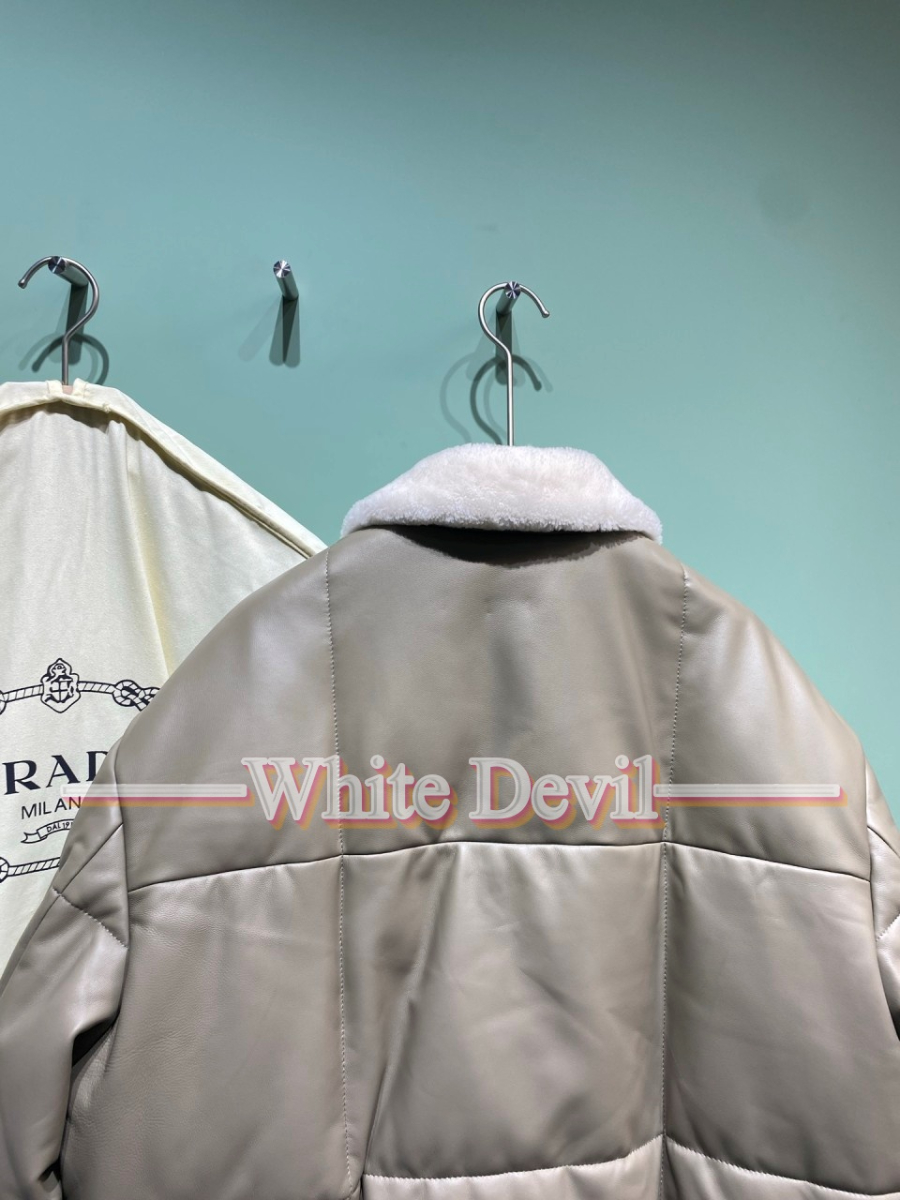 하얀악마 프라다 패딩 (5).jpg