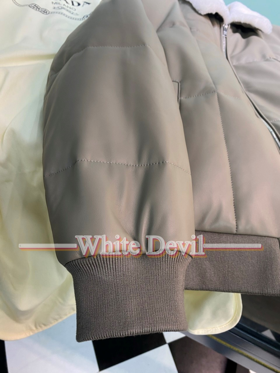 하얀악마 프라다 패딩 (14).jpg