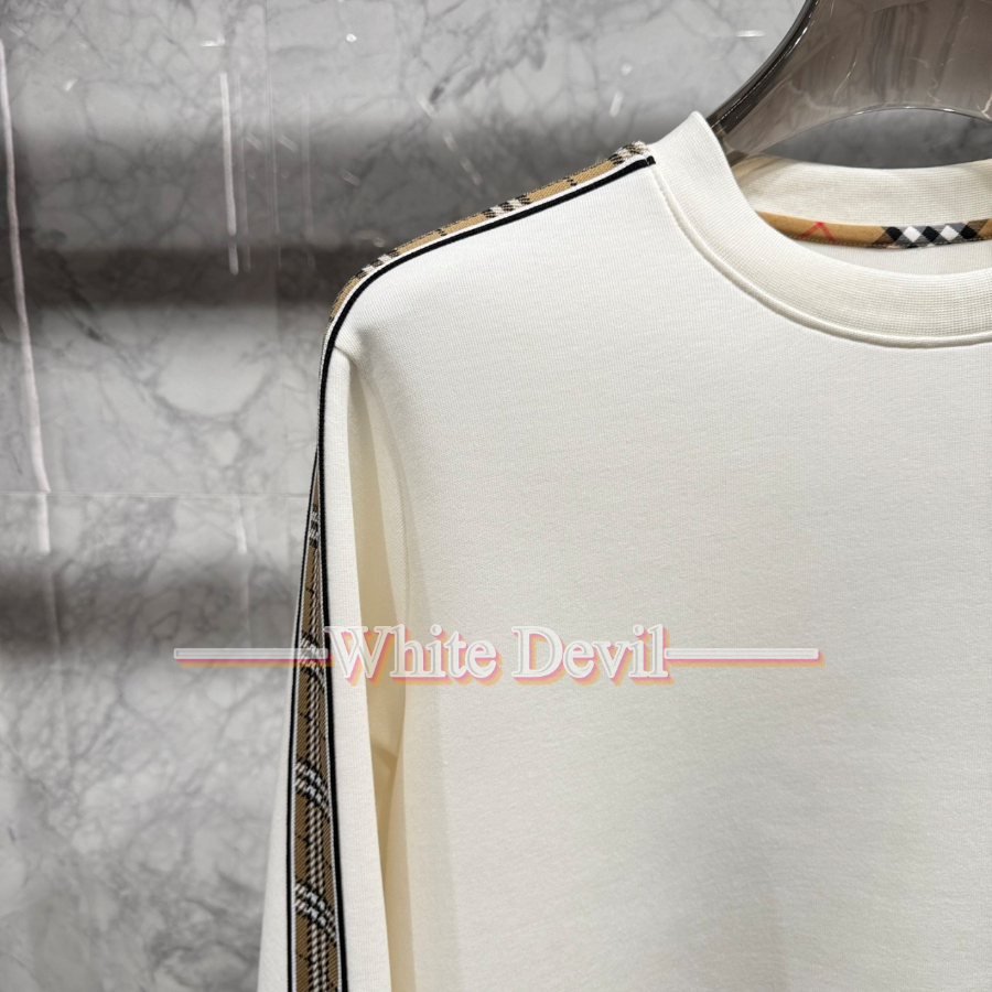 하얀악마 버버리 맨투맨 (6).jpg