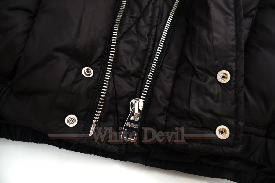 하얀악마 맥퀸 패딩 (9).jpg