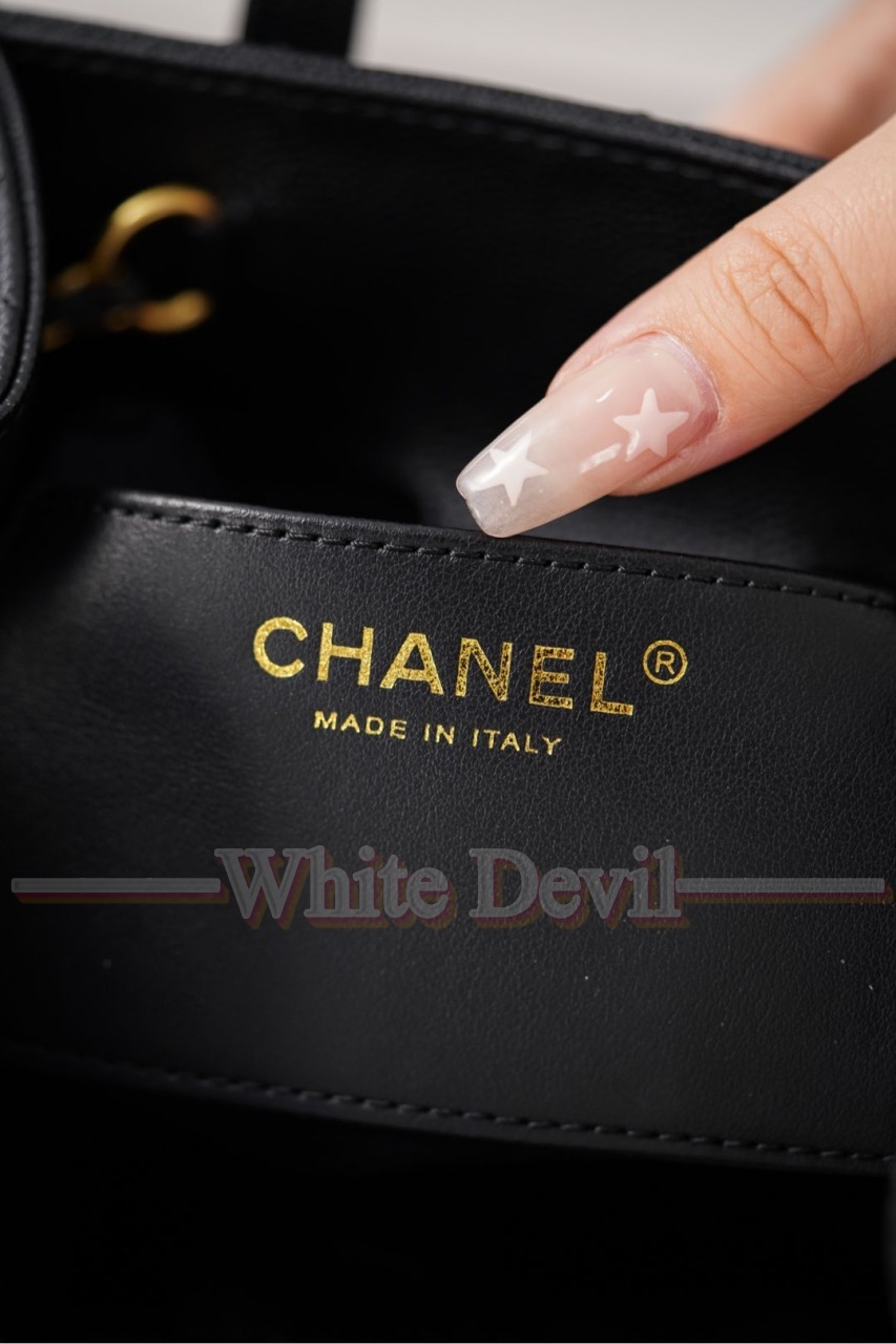 하얀악마 샤넬 백팩 (27).jpg