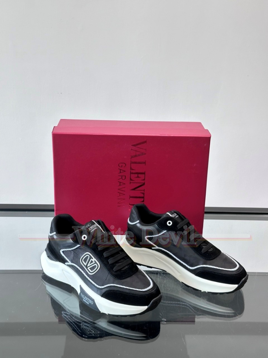 하얀악마 발렌티노 운동화 (2).jpg