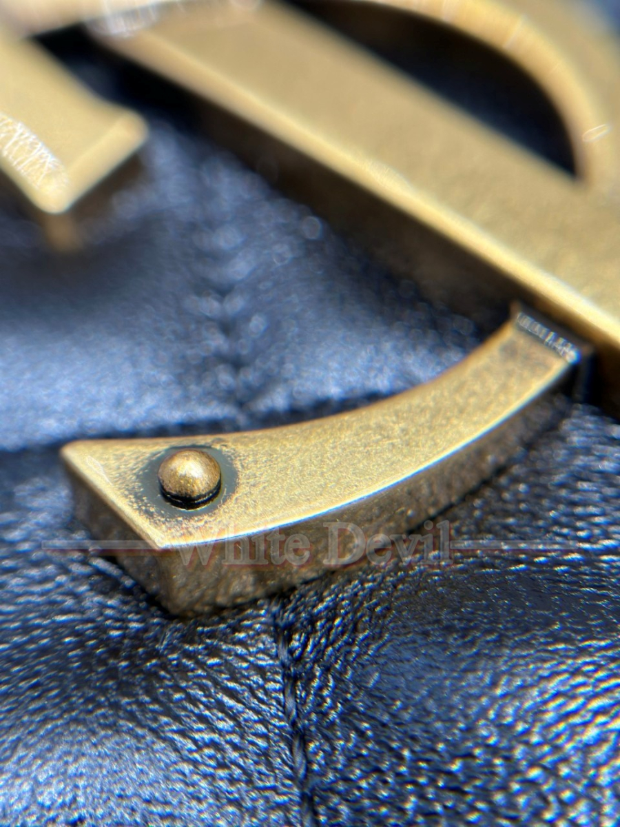 하얀악마 생로랑 아이케어 (14).jpg