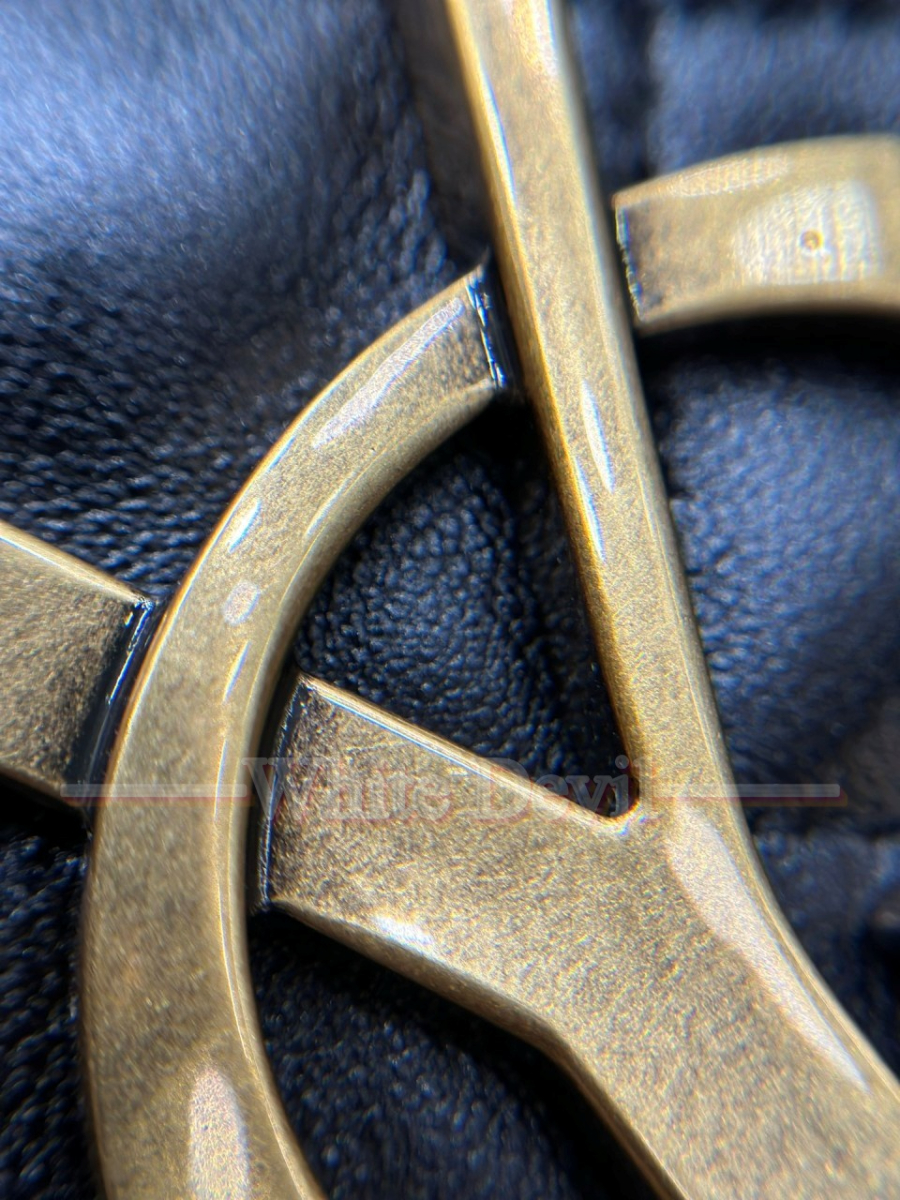 하얀악마 생로랑 아이케어 (15).jpg