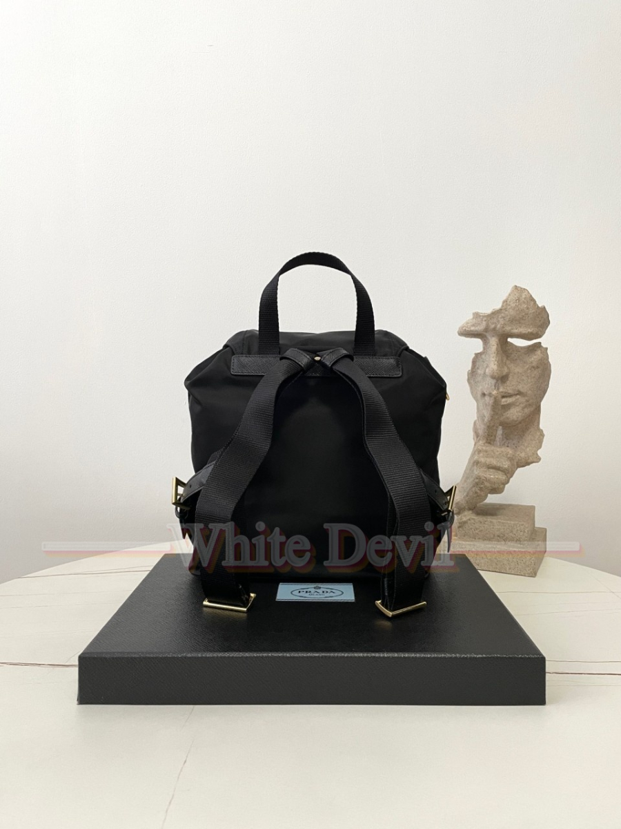 하얀악마 프라다 백팩 (2).jpg