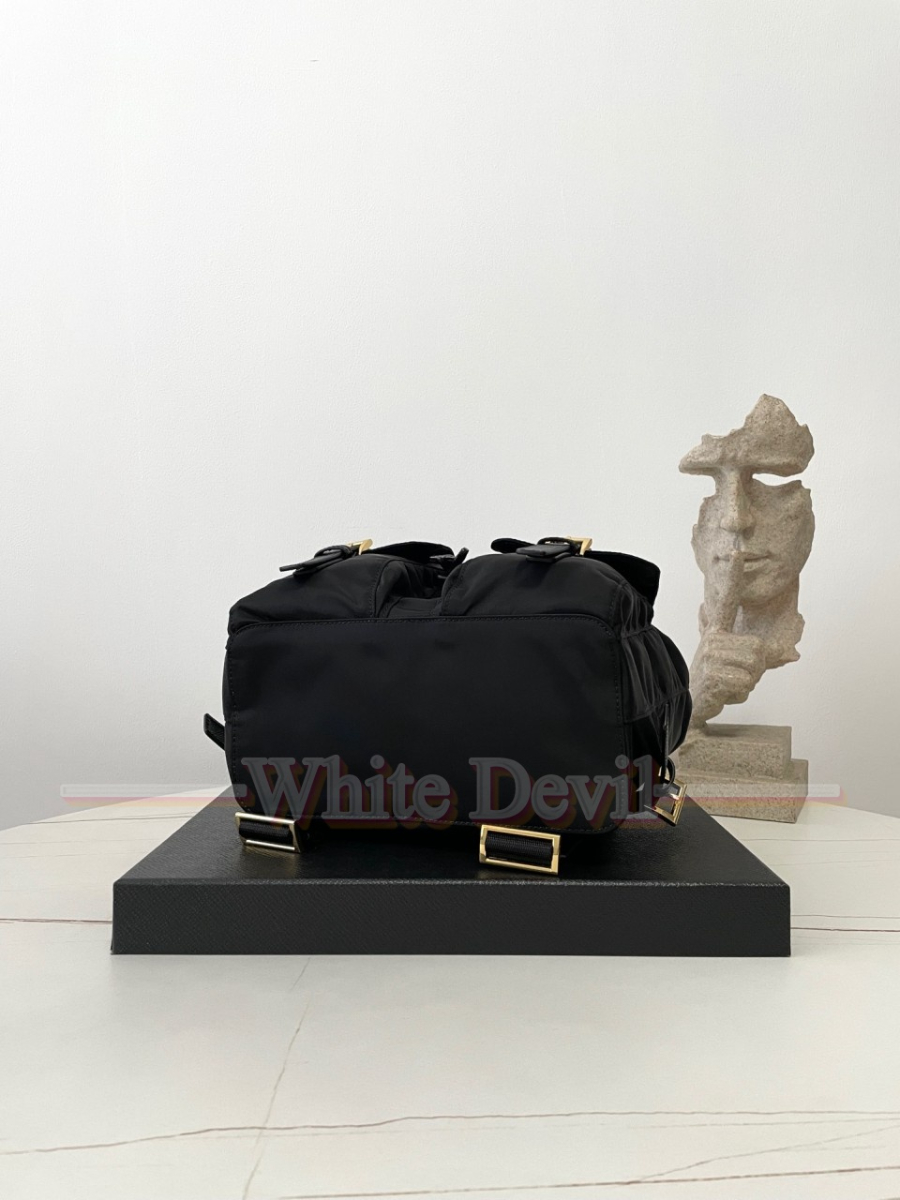 하얀악마 프라다 백팩 (8).jpg