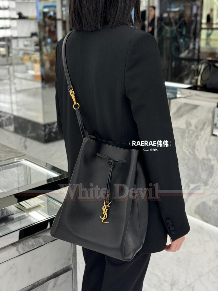 하얀악마 생로랑 파리백 (2).jpg