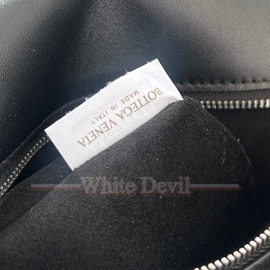 하얀악마 보테가 크로스백 (11).jpg