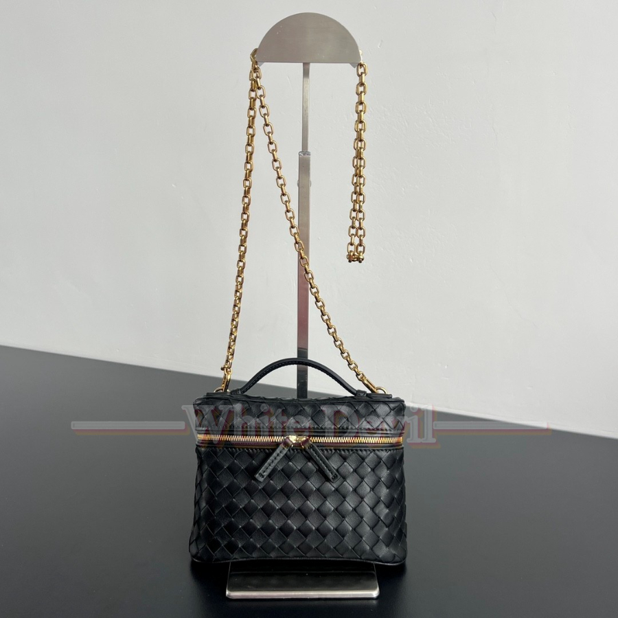 하얀악마 보테가 베니티 (1).jpg