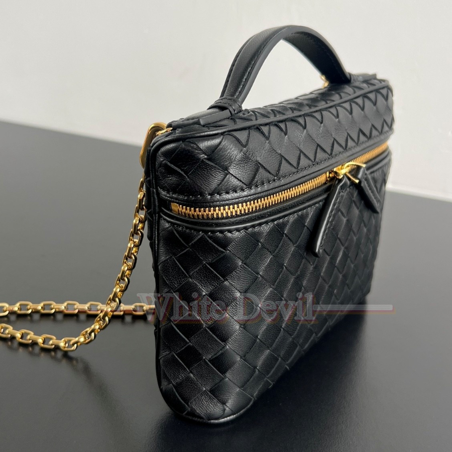 하얀악마 보테가 베니티 (2).jpg