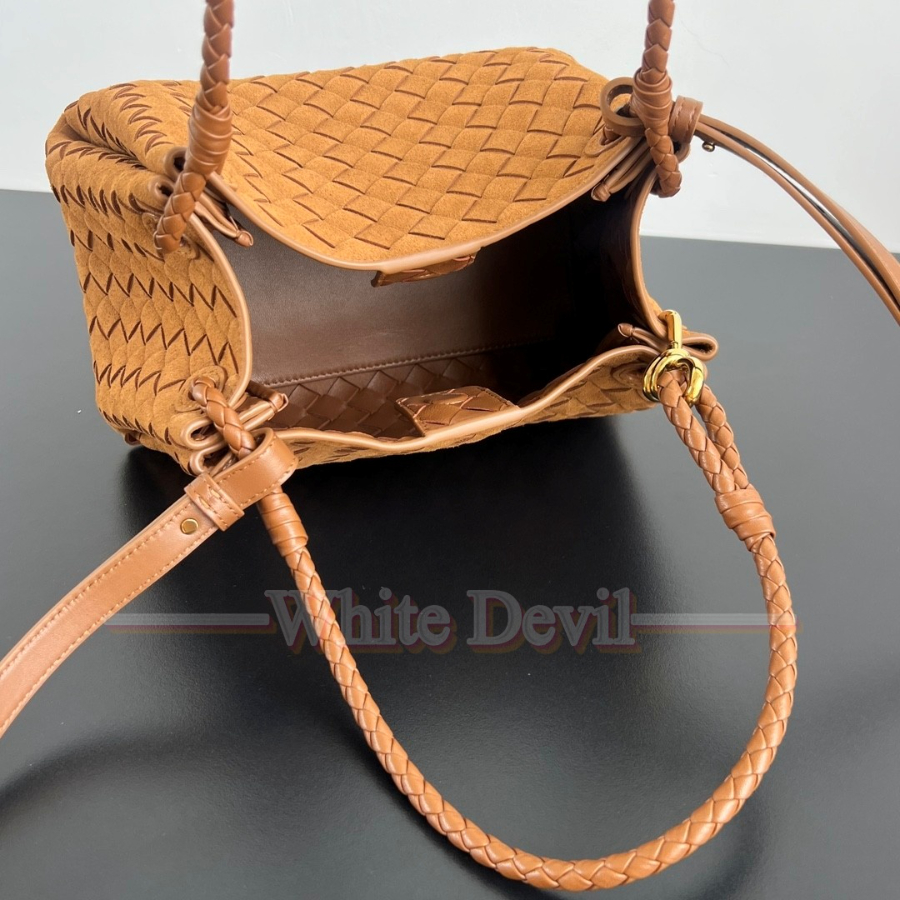 하얀악마 보테가 파라슈트 (5).jpg